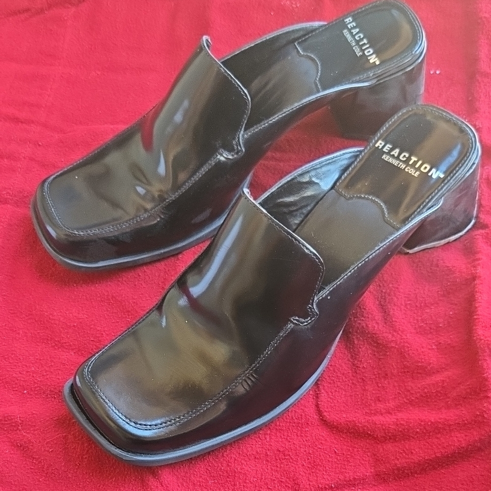 Kenneth Cole Shiny Black Slip-On Loafers